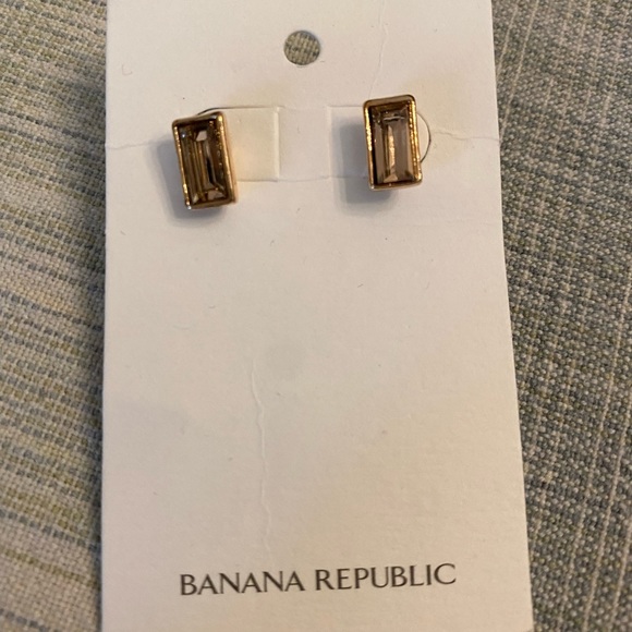 NWT Banana Republic Crystal Gem Stud Earrings - Picture 2 of 12
